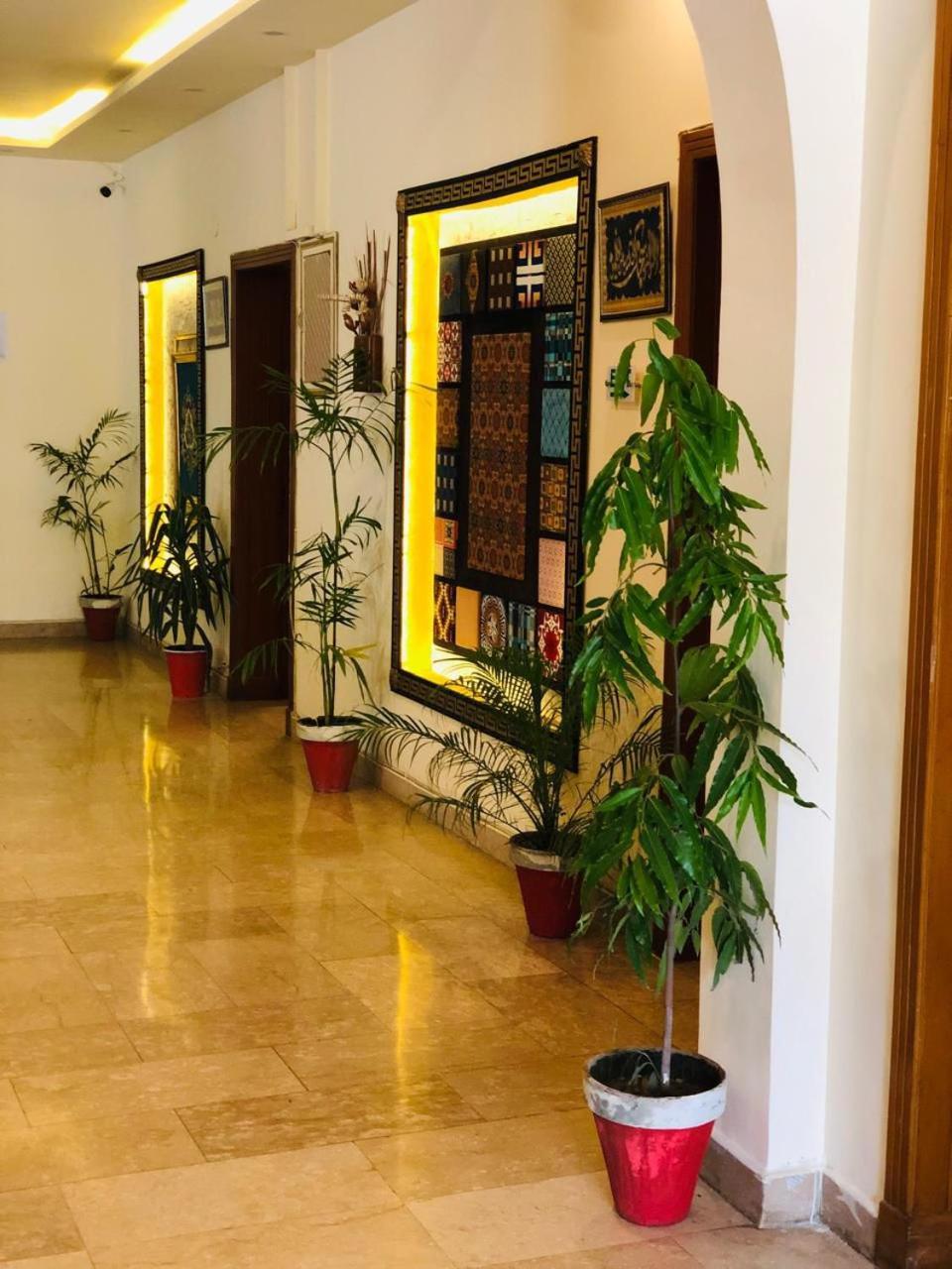 Blue Moon Residency Jinnah Super Islamabad Zewnętrze zdjęcie