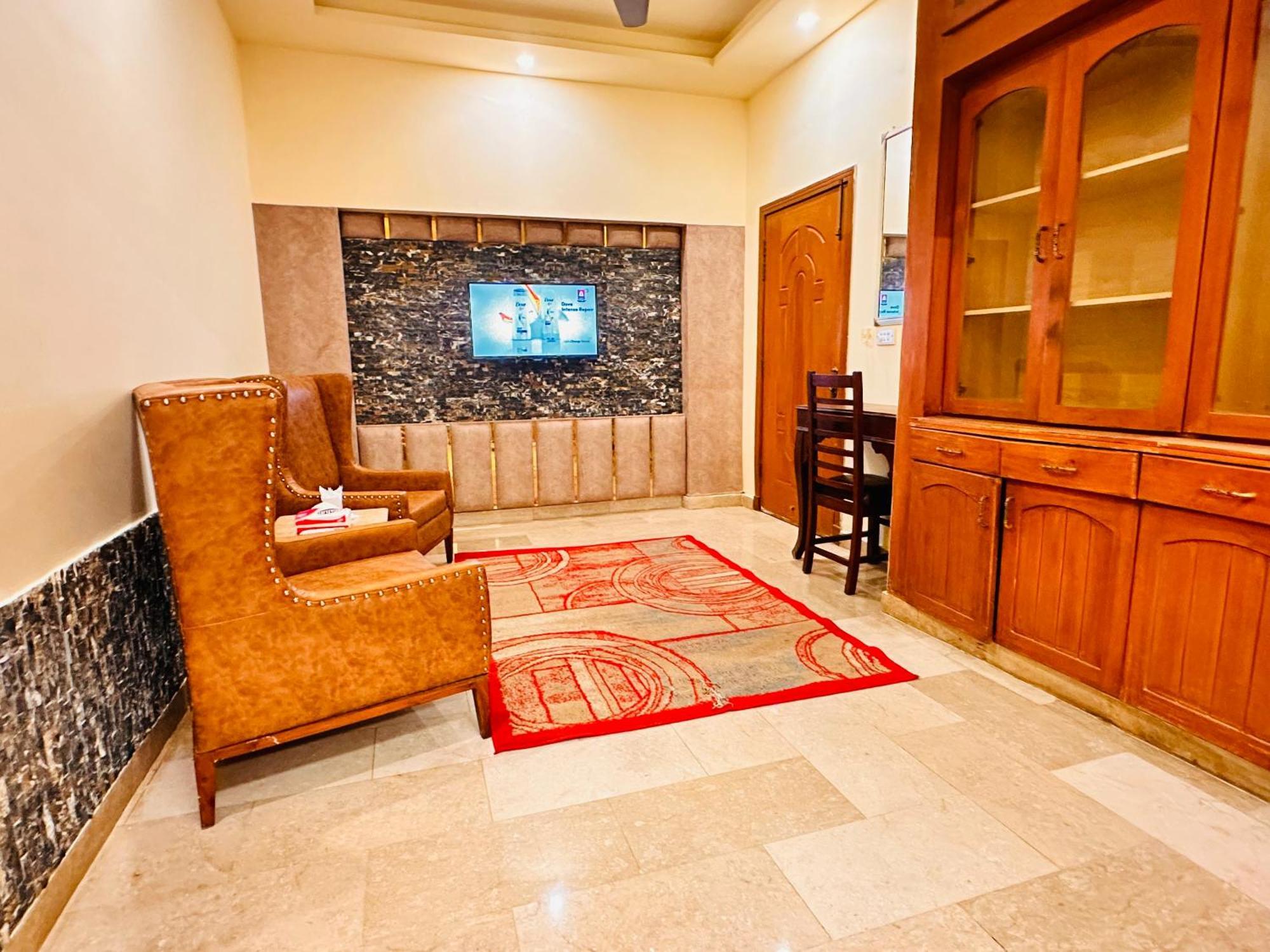 Blue Moon Residency Jinnah Super Islamabad Zewnętrze zdjęcie