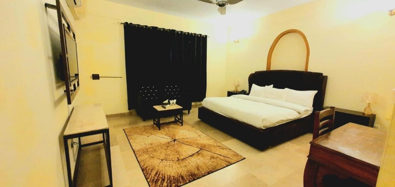 Blue Moon Residency Jinnah Super Islamabad Zewnętrze zdjęcie