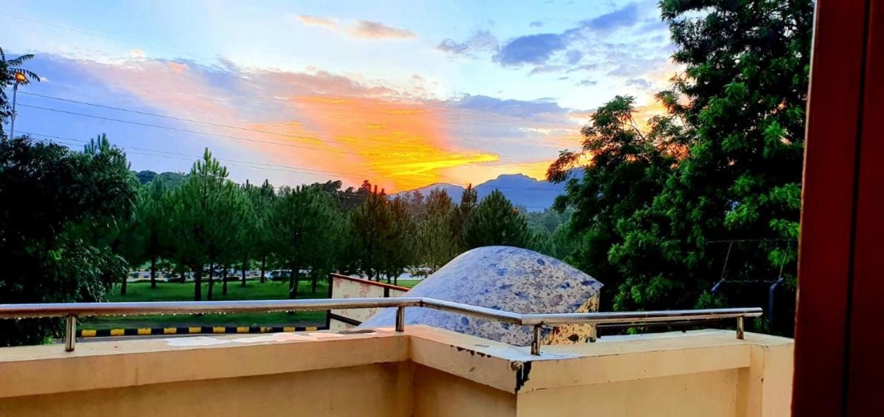 Blue Moon Residency Jinnah Super Islamabad Zewnętrze zdjęcie